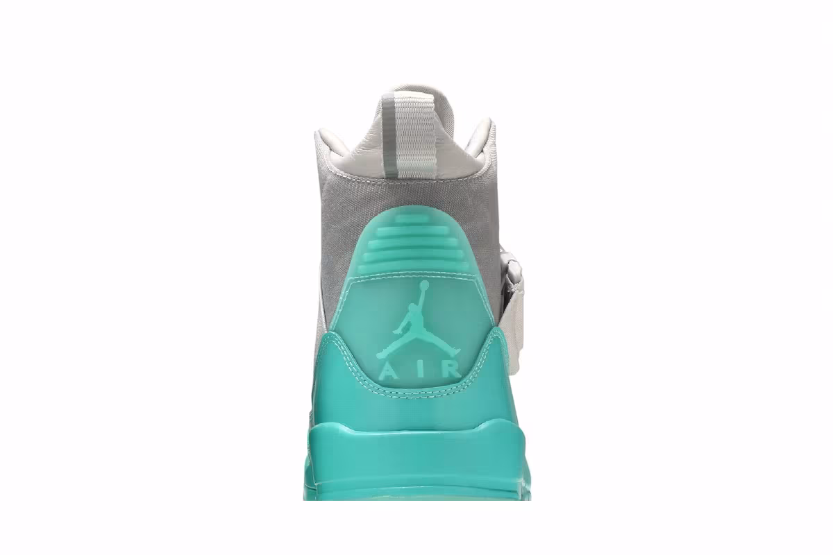 Women's Air Jordan 3 Explorer Tropical Twist, view 8