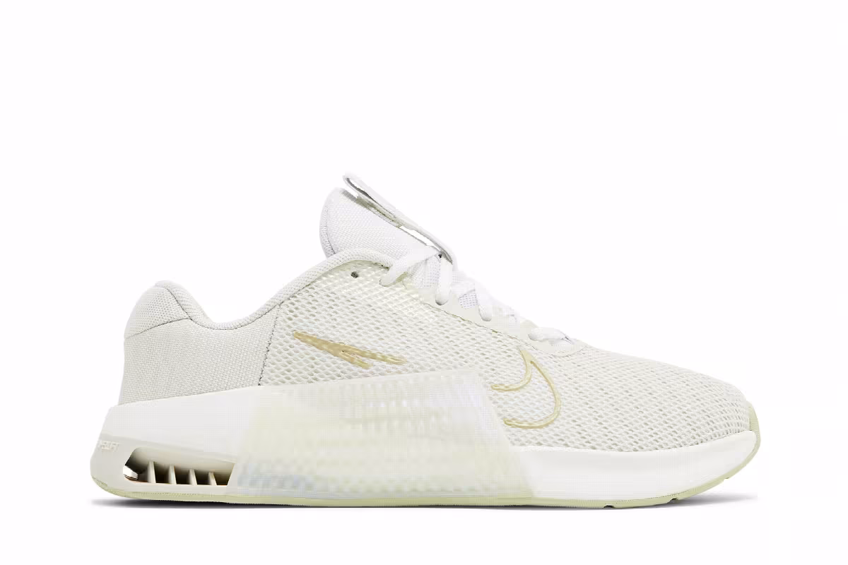 Nike Women's Metcon 9 Premium Sea Glass Metallic Gold, view 2