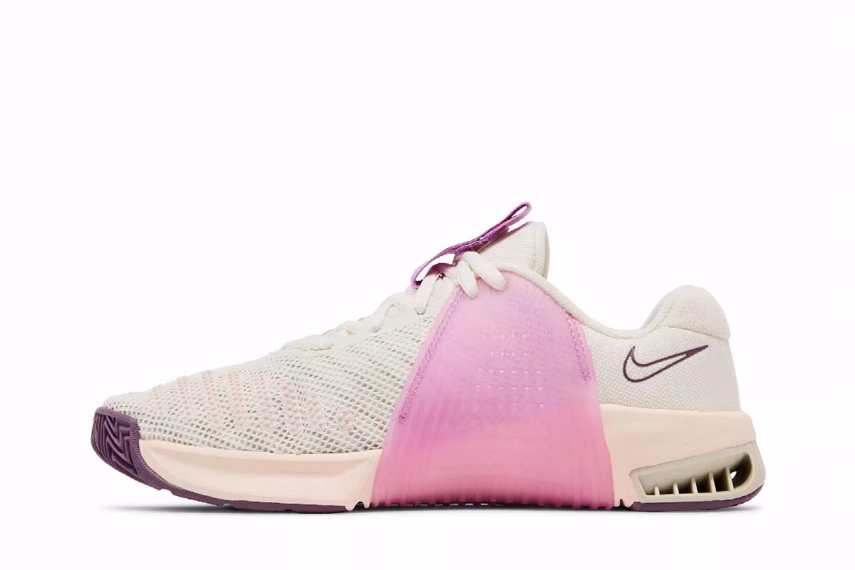Nike Women's Metcon 9 Sail Rush Fuchsia, view 4