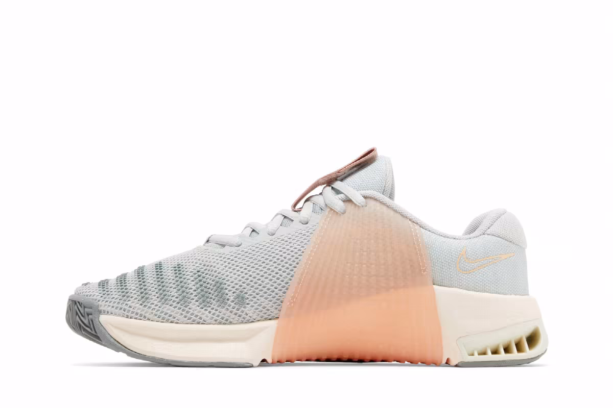 Nike Women's Metcon 9 Mica Green Guava Ice, view 4