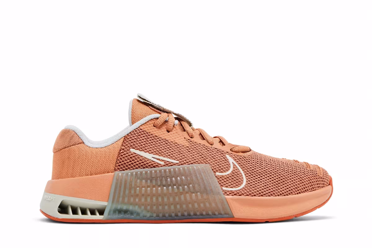 Nike Women's Metcon 9 Amber Brown, view 2