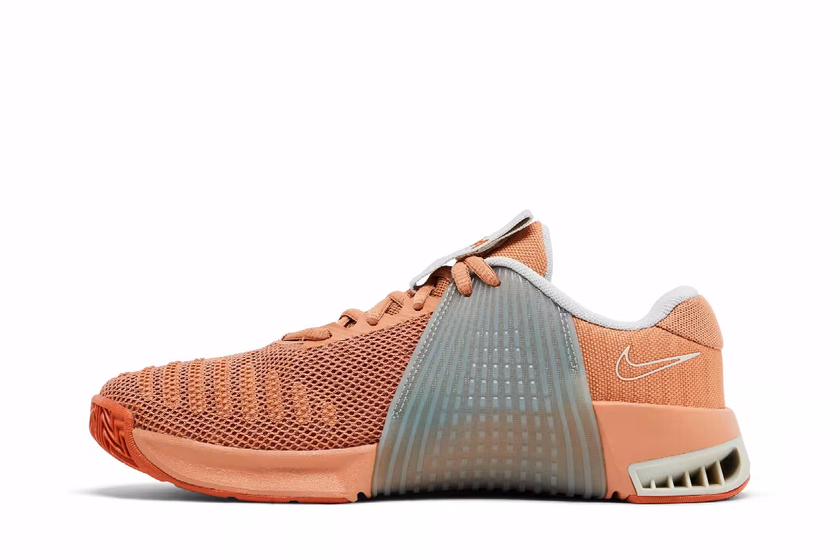 Nike Women's Metcon 9 Amber Brown, view 4