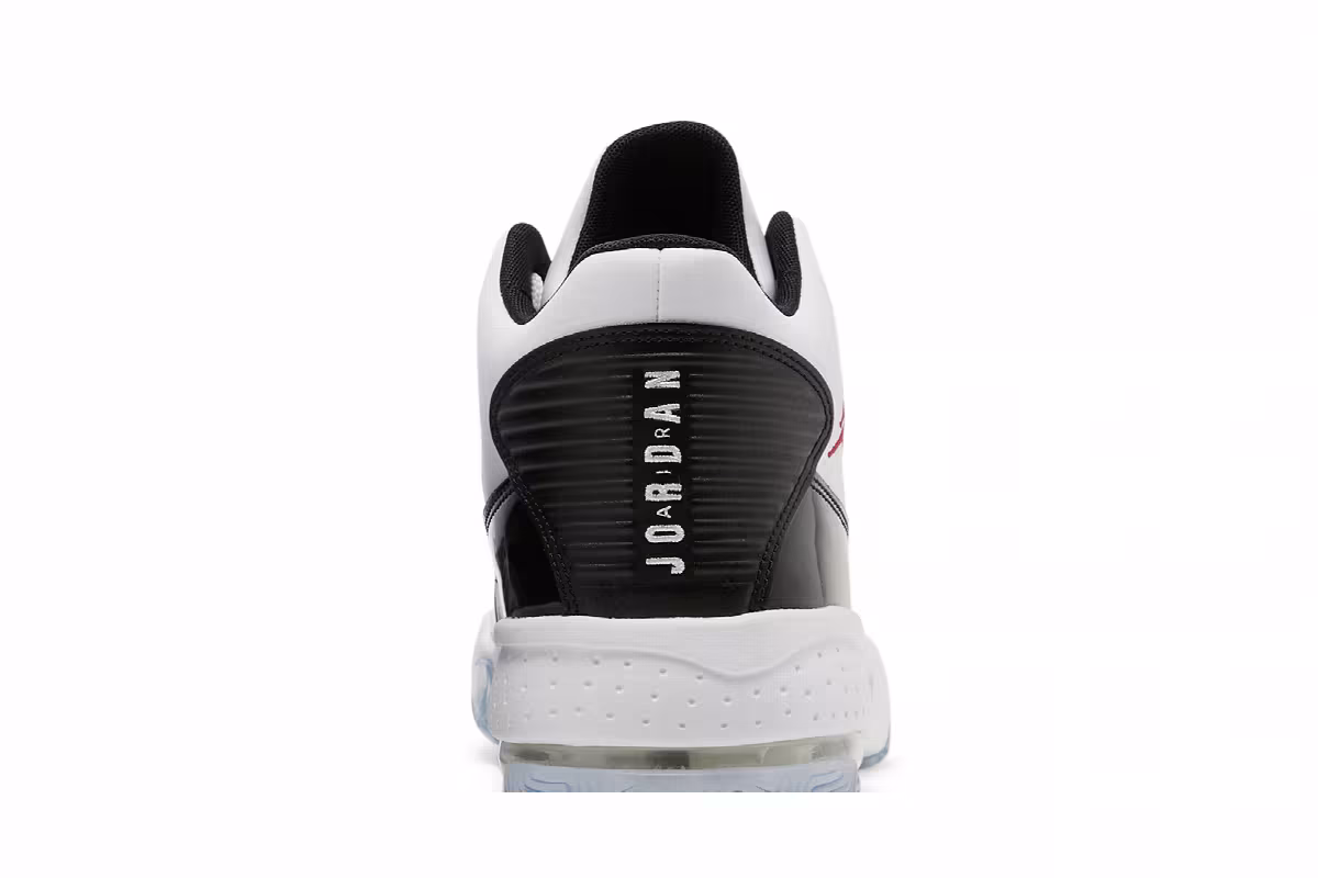 Air Jordan Max Aura 2 White Gym Red, view 8