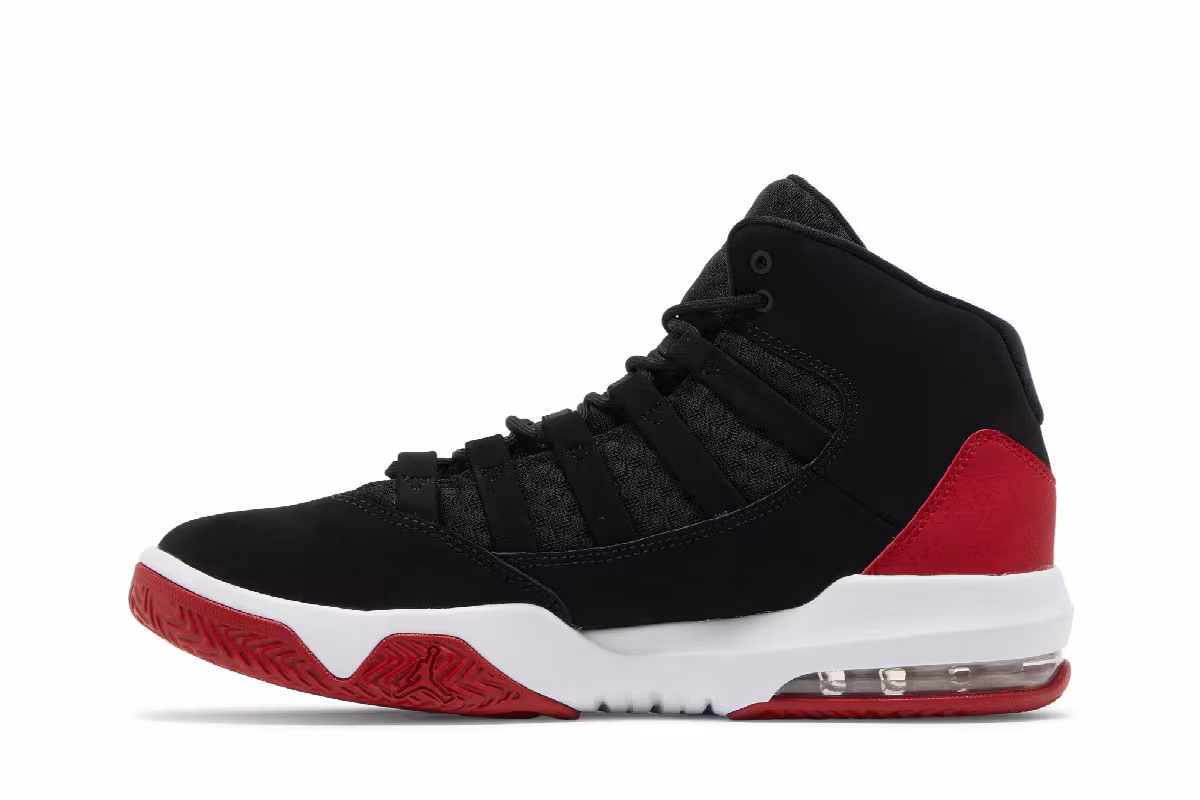 Air Jordan Max Aura Black Gym Red, view 4