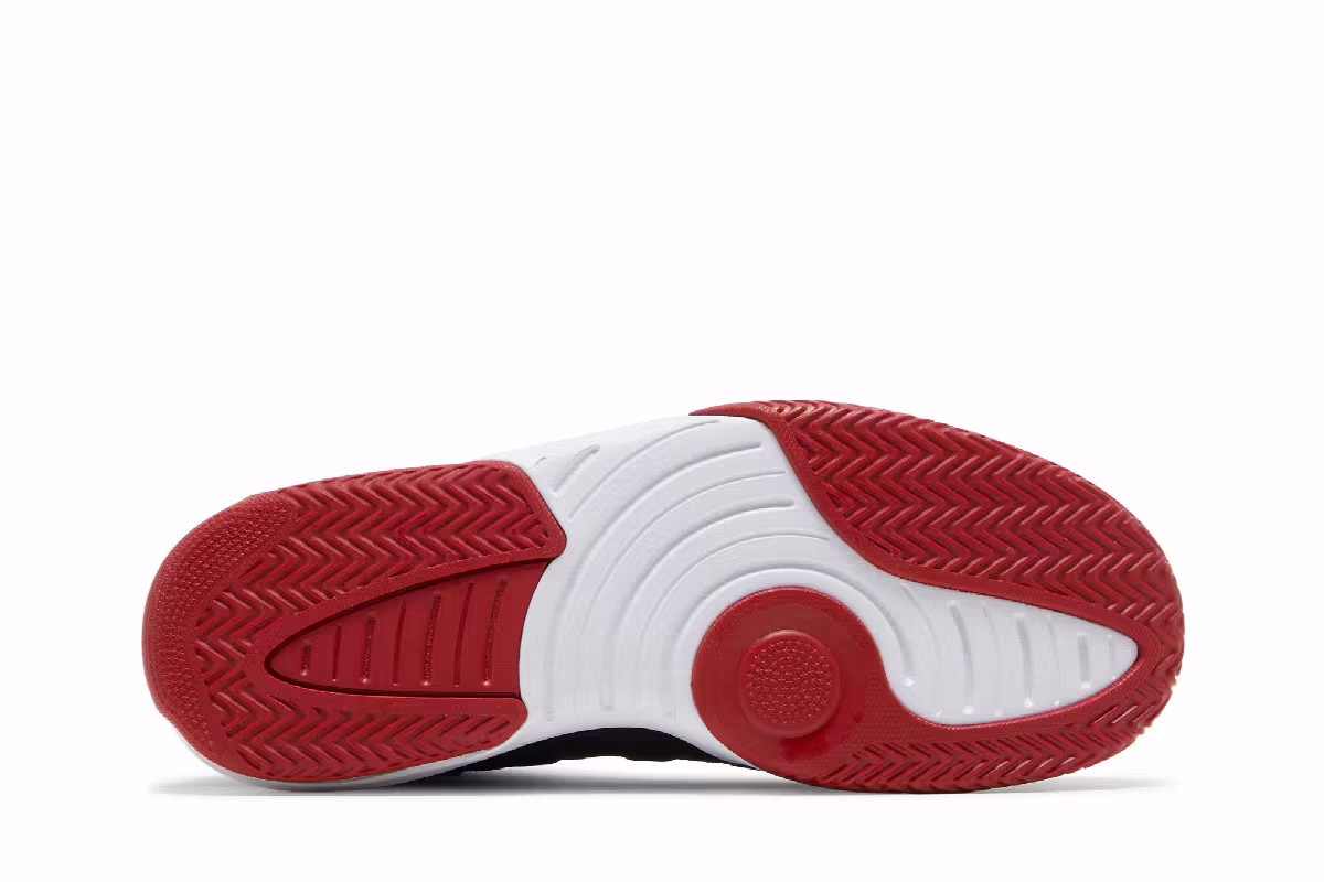 Air Jordan Max Aura Black Gym Red, view 5