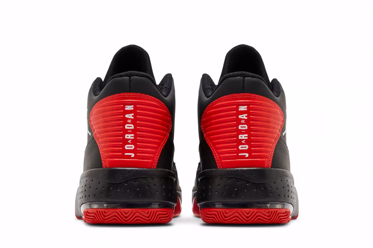 Air Jordan Max Aura 2 Bred, view 7
