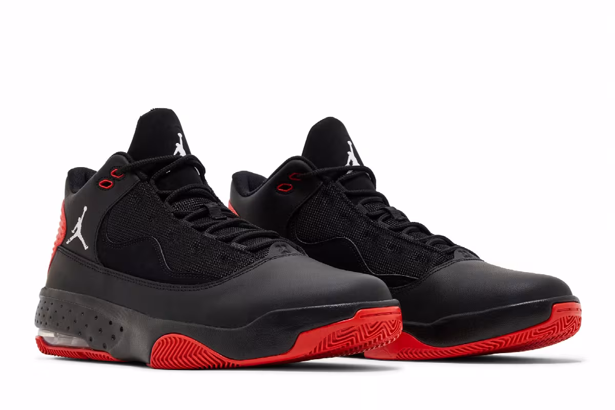 Air Jordan Max Aura 2 Bred, view 9
