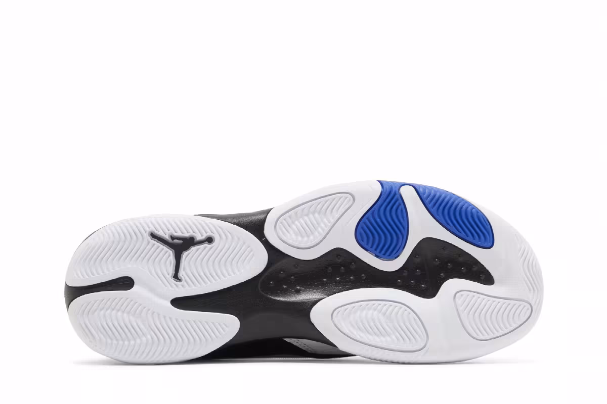 Air Jordan Max Aura 4 White Hyper Royal, view 5