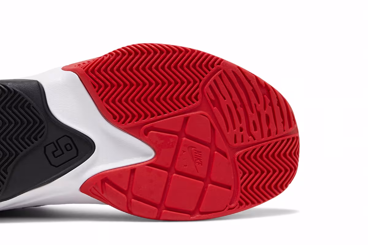 Air Jordan Max Aura 3 Bred, view 6