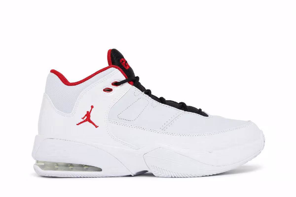 Air Jordan Max Aura 3 White University Red, view 2