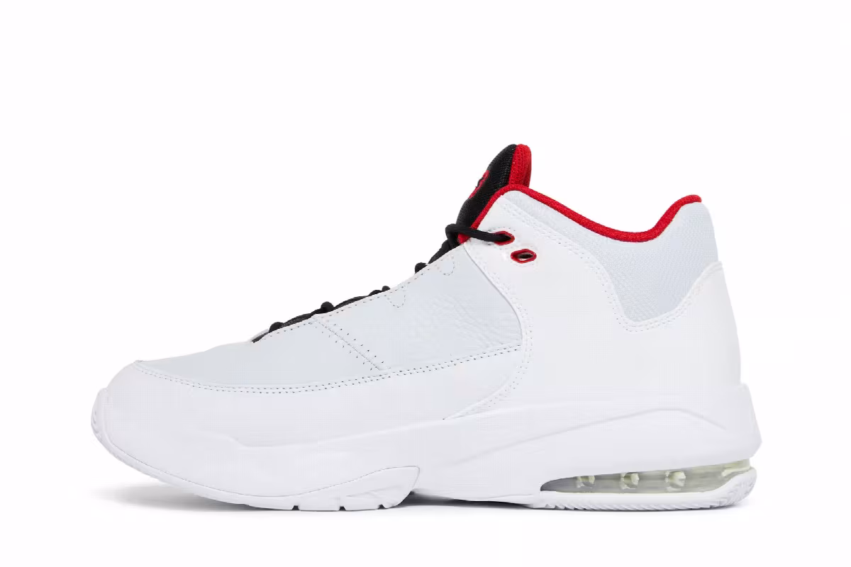 Air Jordan Max Aura 3 White University Red, view 4