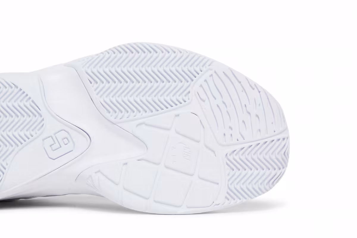Air Jordan Max Aura 3 White University Red, view 6