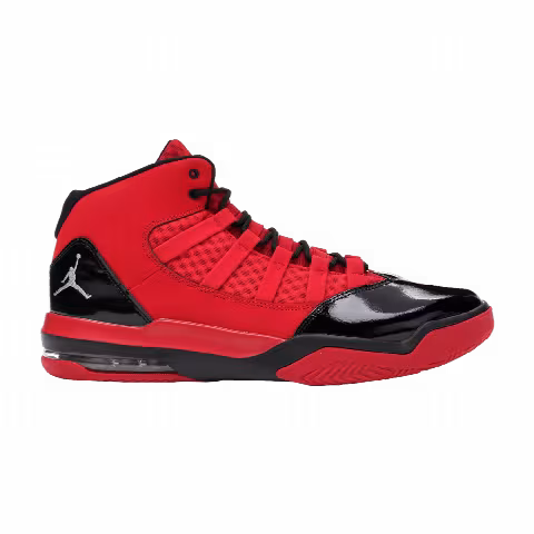Air Jordan Max Aura 'University Red'