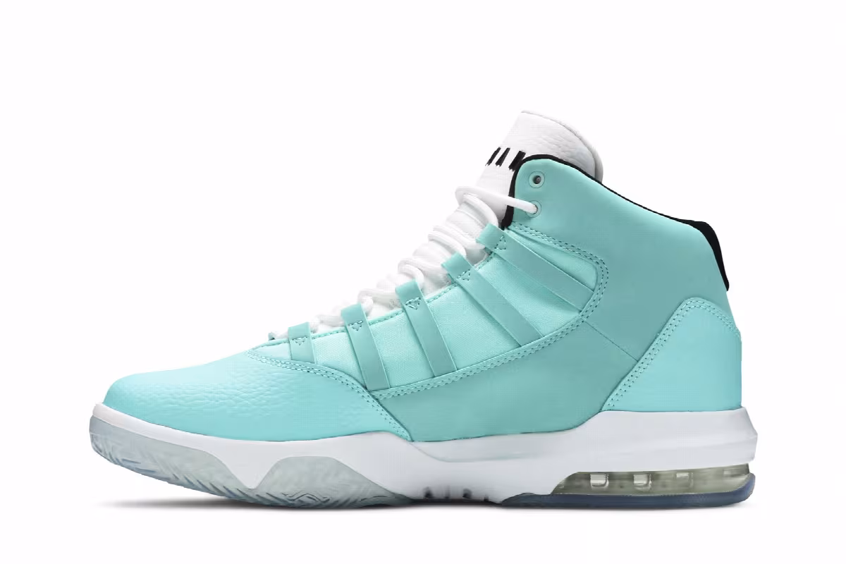 Air Jordan Max Aura GS Light Aqua, view 4