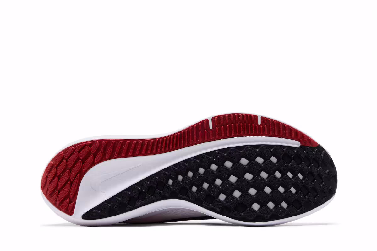 Nike Winflo 10 White Black Crimson, view 5
