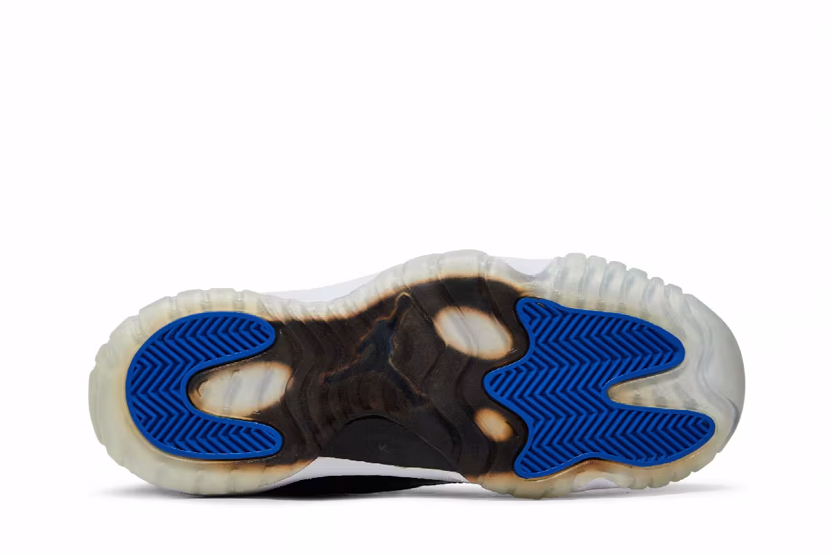 Air Jordan 11 GS Space Jam 2009, view 5