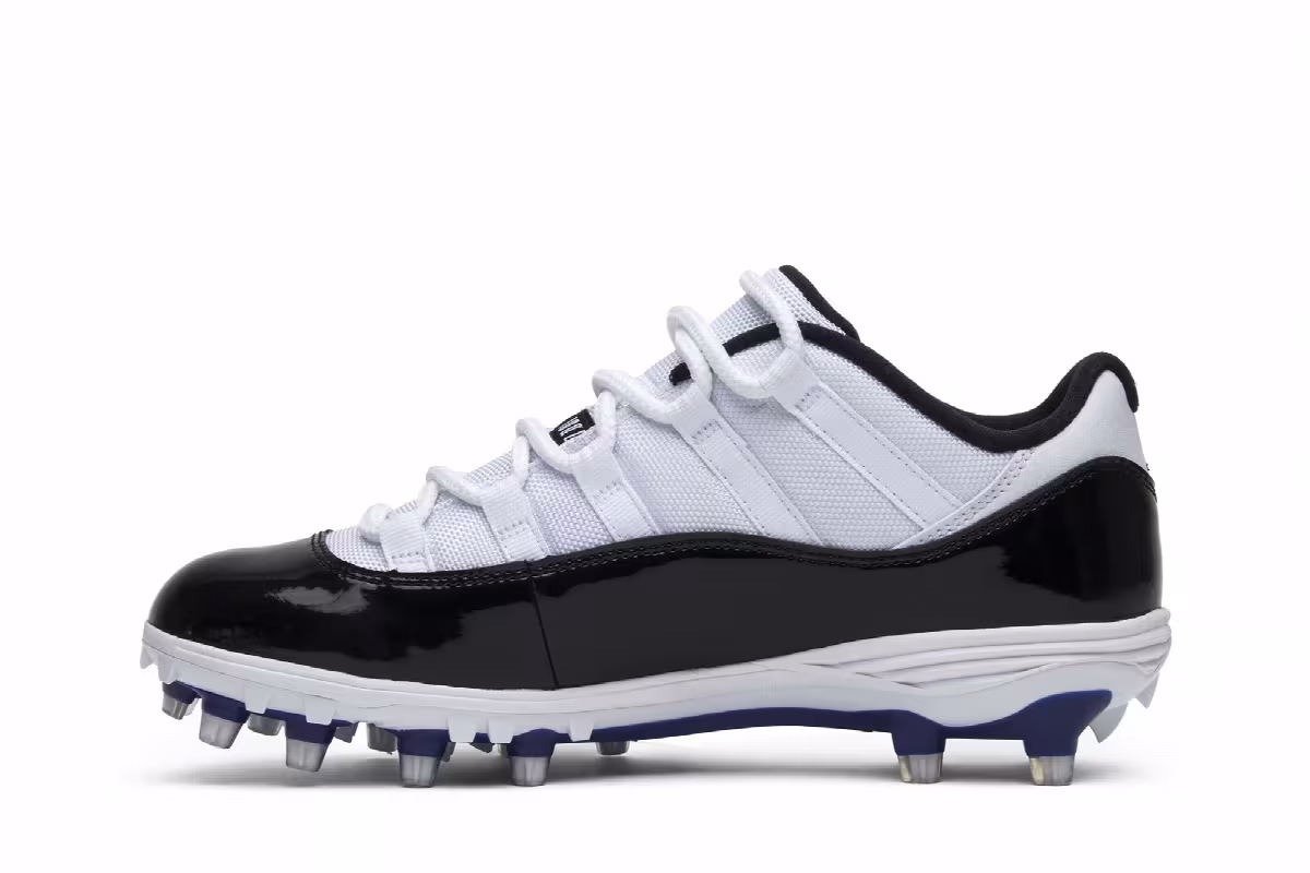 Air Jordan 11 Low TD Cleat Concord, view 4