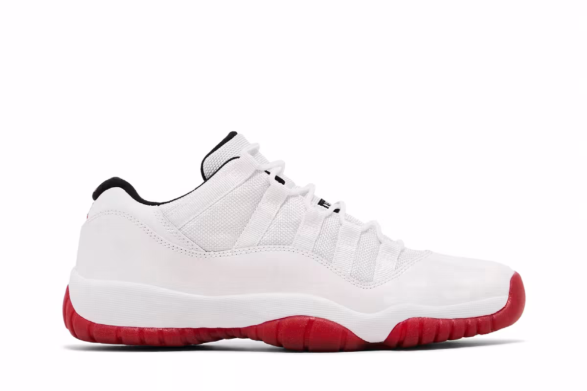 Air Jordan 11 Low GS White Varsity Red, view 2