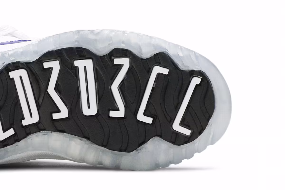 Air Jordan 11 Low GG Concord Sketch, view 6