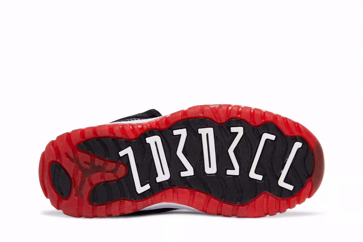 Air Jordan 11 PS Bred 2012, view 5