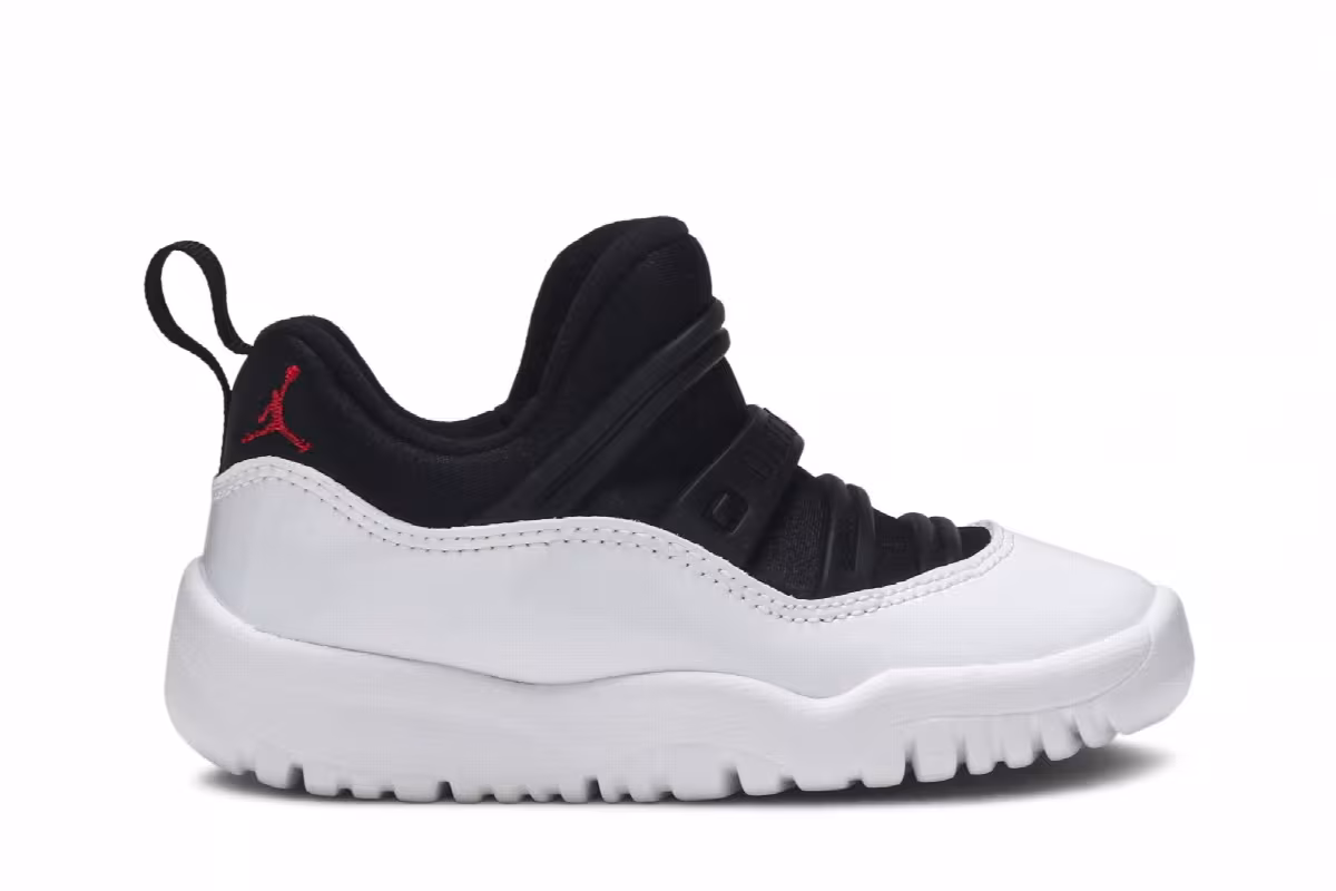 Air Jordan 11 Little Flex TD Black, view 2