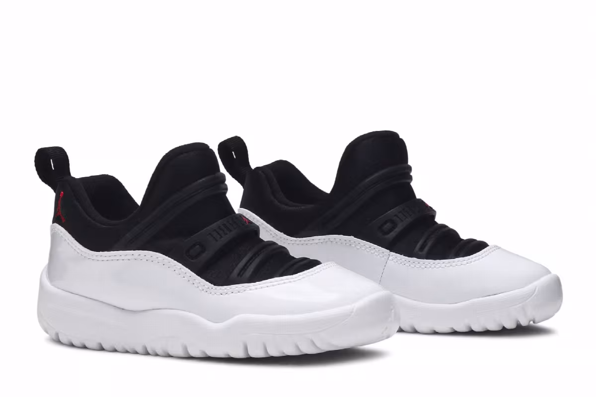 Air Jordan 11 Little Flex TD Black, view 9