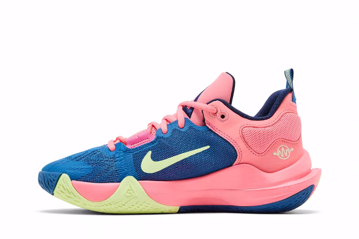 Nike Giannis Immortality 2 GS Dark Marina Blue Laser Crimson, view 4