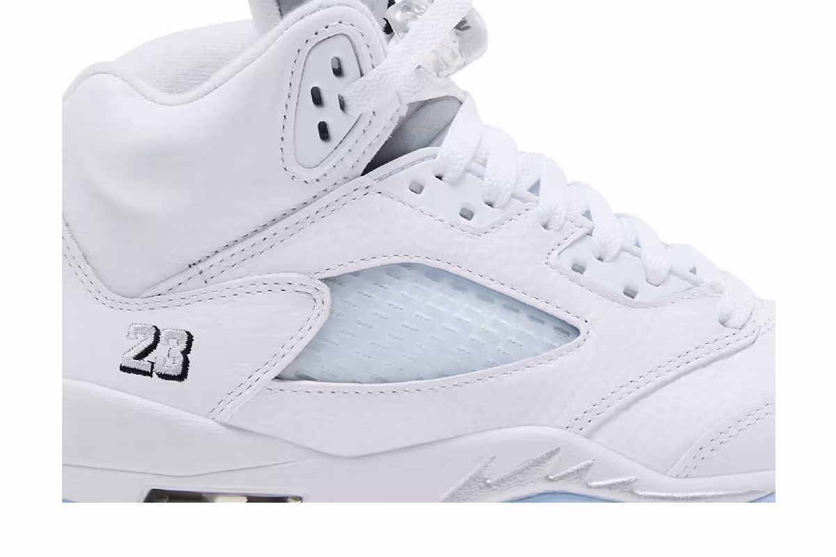 Air Jordan 5 GS White Metallic, view 3