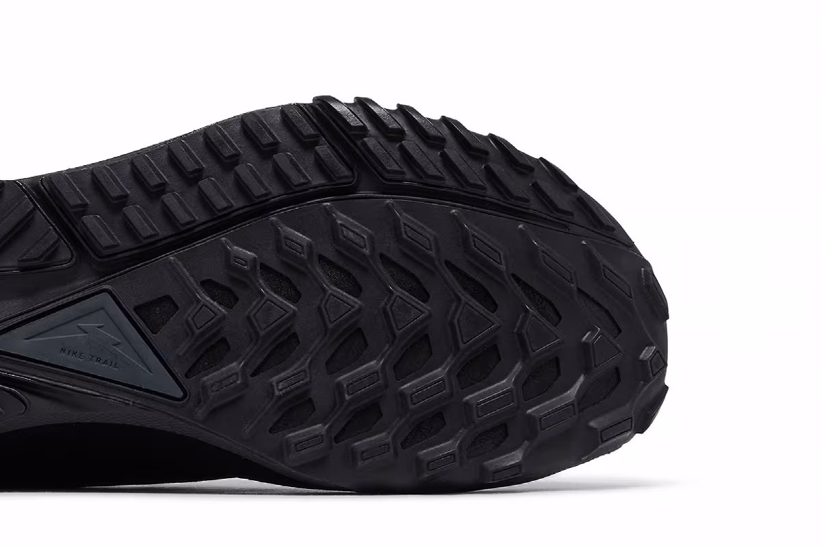 Nike React Pegasus Trail 4 GORE-TEX Black Anthracite, view 6