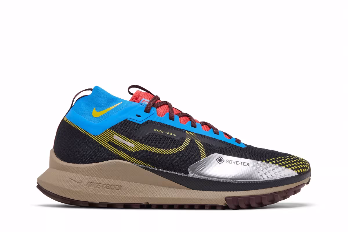 Nike React Pegasus Trail 4 GORE-TEX Black Vivid Sulfur, view 2
