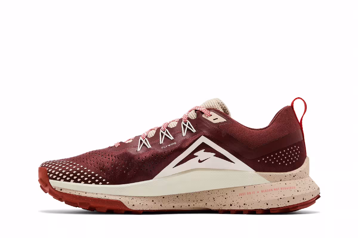 Nike React Pegasus Trail 4 Dark Pony Picante Red, view 4