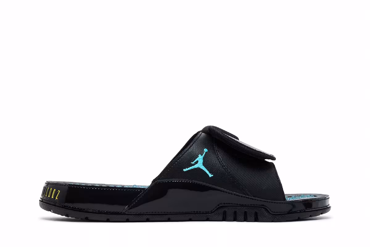 Air Jordan Hydro 11 Slide Gamma, view 2
