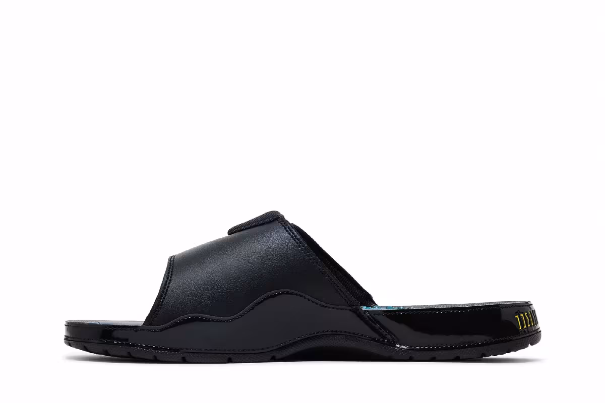 Air Jordan Hydro 11 Slide Gamma, view 4