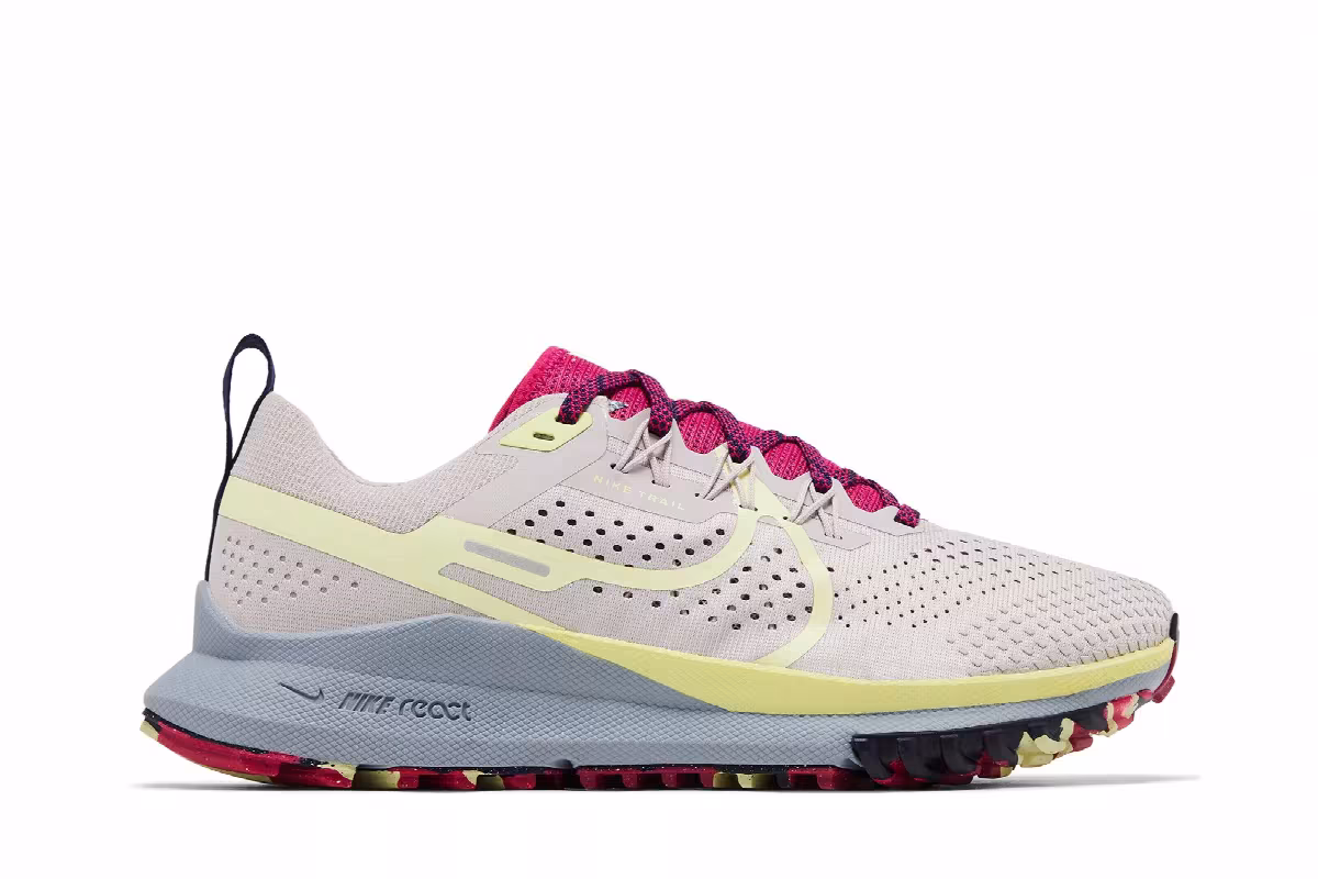 Nike Women's React Pegasus Trail 4 Platinum Violet Luminous Green, view 2