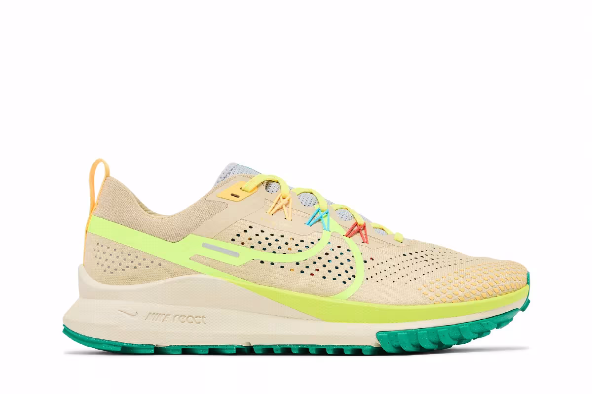 Nike React Pegasus Trail 4 Team Gold Volt, view 2