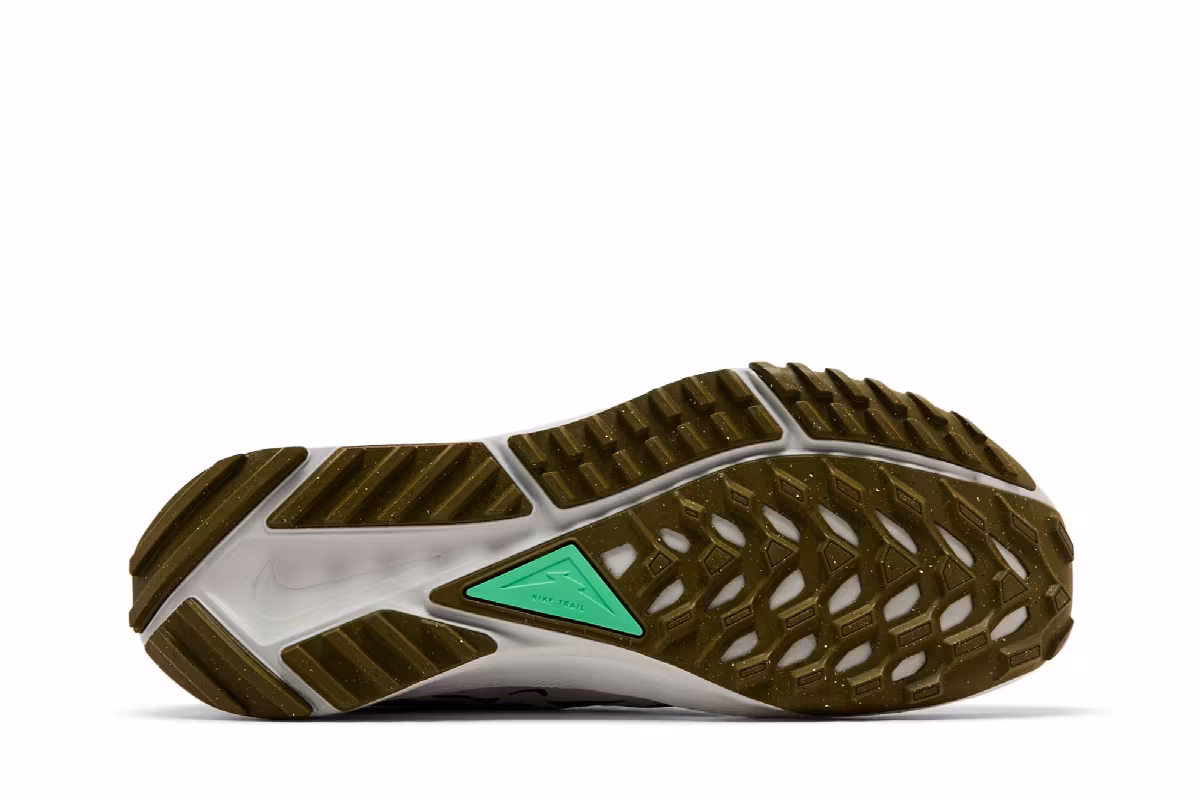 Nike React Pegasus Trail 4 Black Olive Flak, view 5