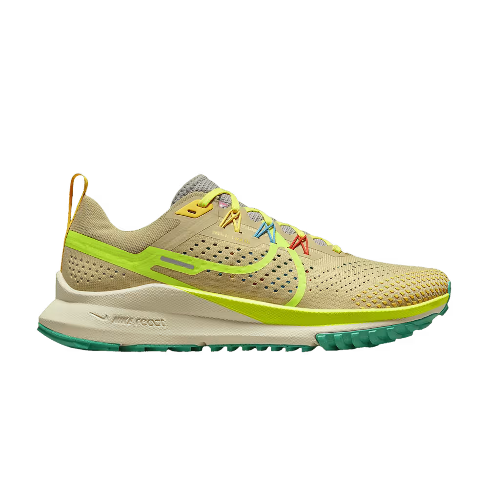 Nike Women's React Pegasus Trail 4 Team Gold Volt