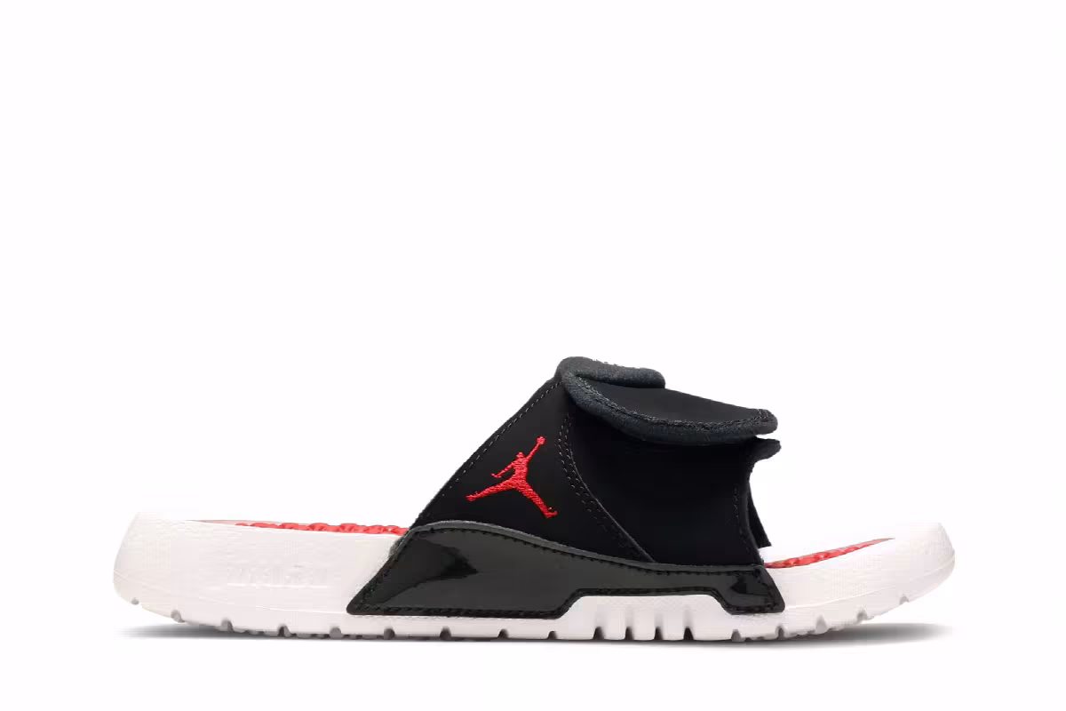 Air Jordan Hydro 11 Slides GS Bred, view 2