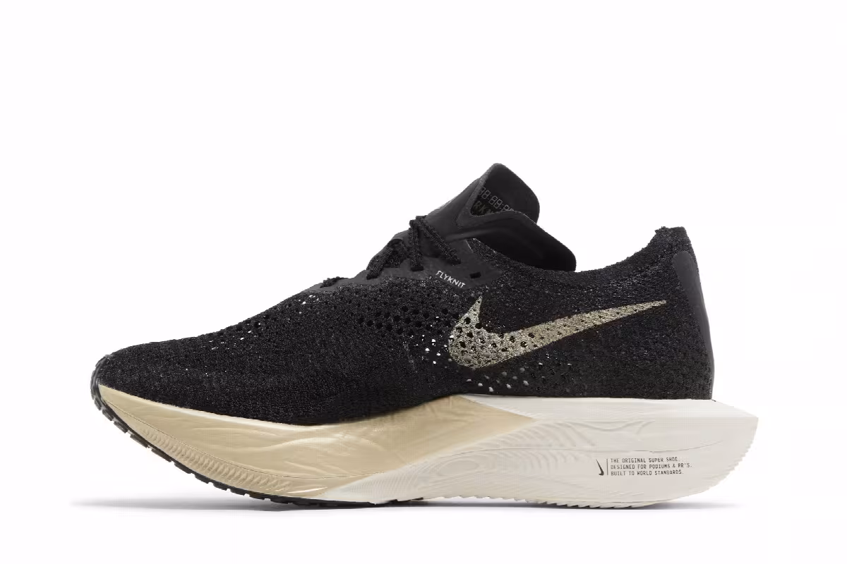 Nike Women's ZoomX VaporFly Next% 3 Black Metallic Gold Grain, view 4