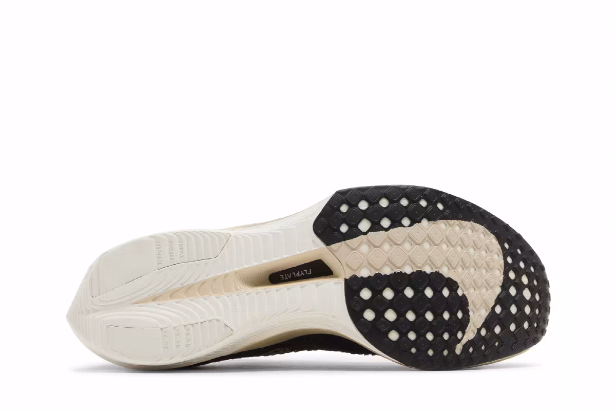 Nike Women's ZoomX VaporFly Next% 3 Black Metallic Gold Grain, view 5
