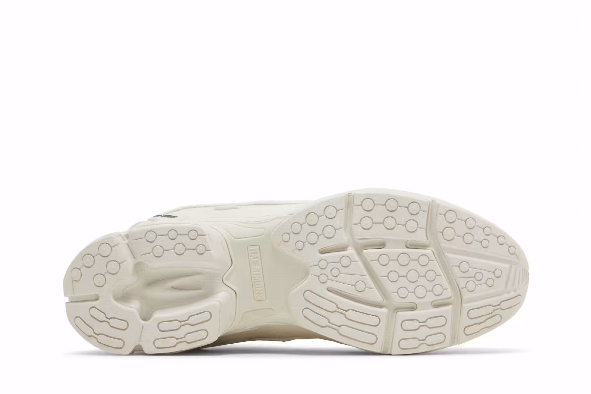 Raf Simons Pharaxus Sneaker Black White Alyssum, view 5