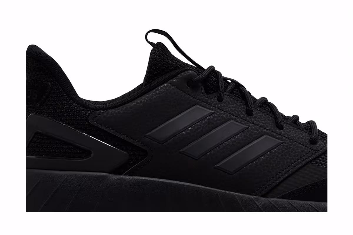 Adidas Neo Questarstrike Triple Black, view 3