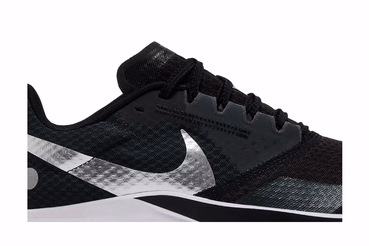 Nike Zoom Rival Waffle 6 Black Metallic Silver, view 3
