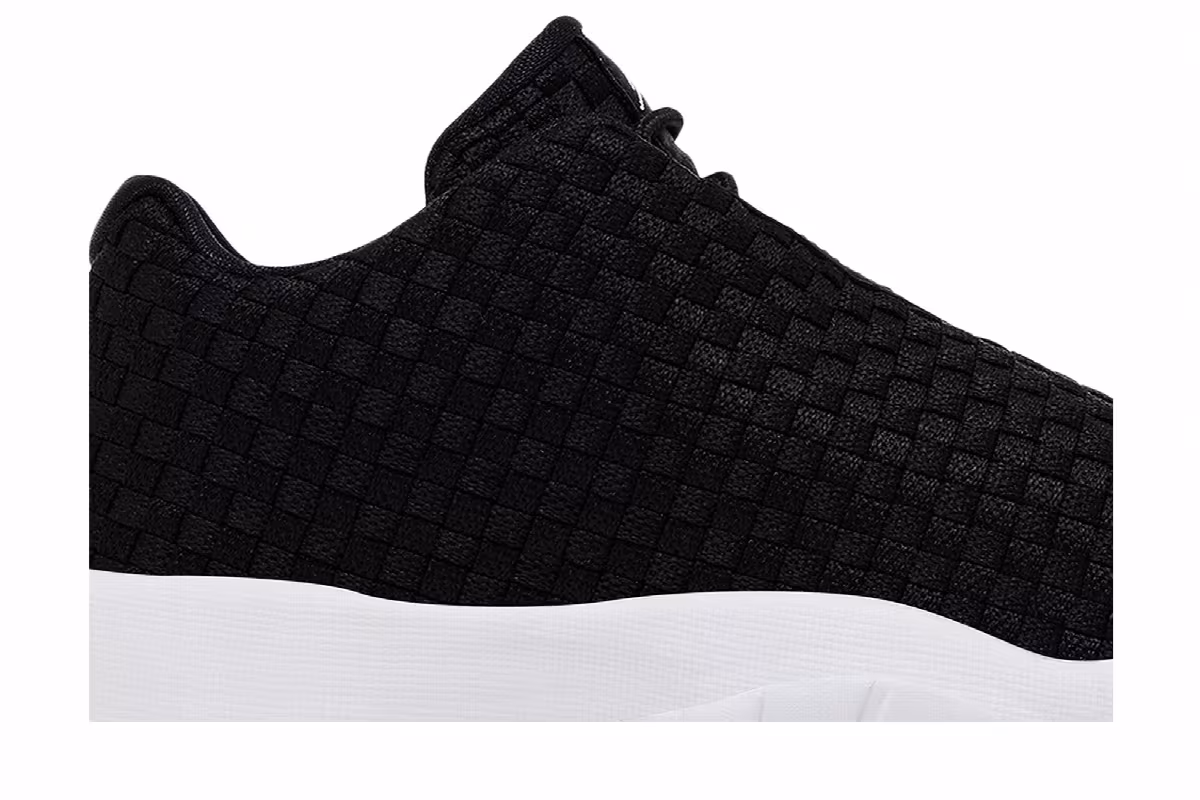 Air Jordan Future Low GS Black, view 3