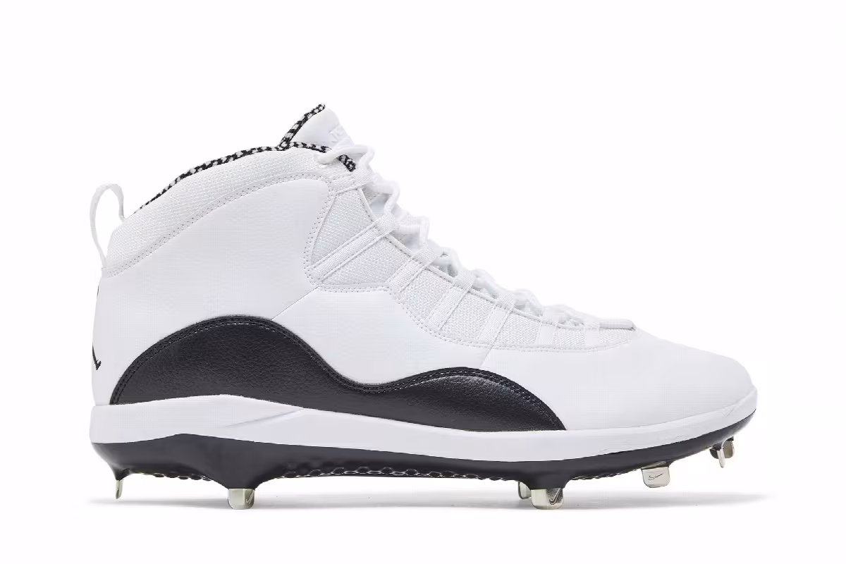 Air Jordan 10 Metal White Black, view 2