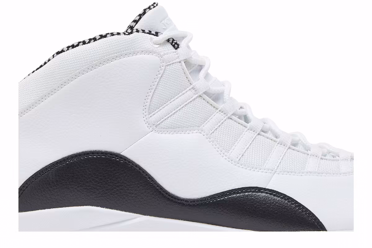 Air Jordan 10 Metal White Black, view 3