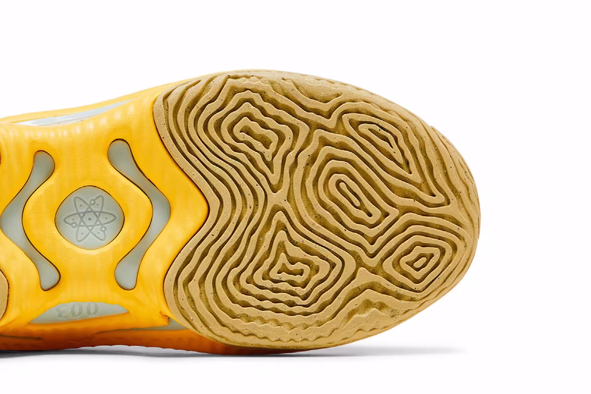 Nike Cosmic Unity 3 The Hive, view 6