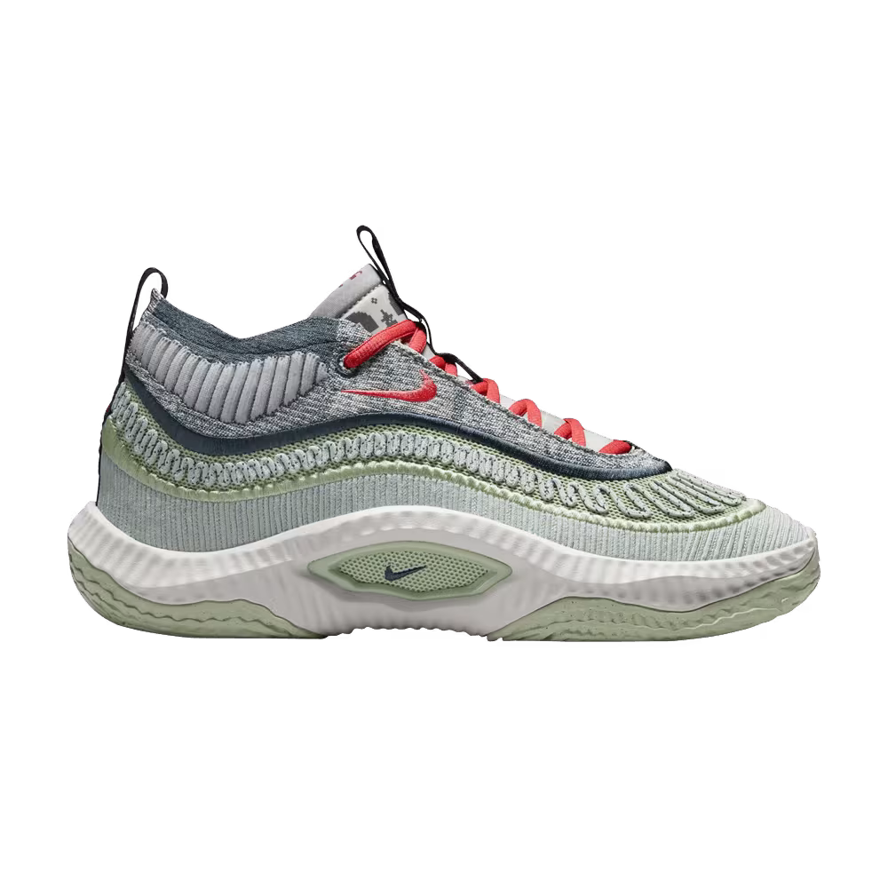 Nike Cosmic Unity 3 Christmas