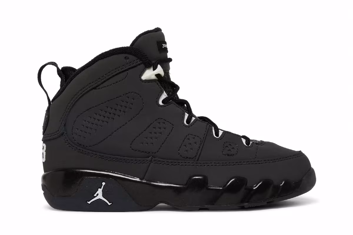 Air Jordan 9 PS, view 2
