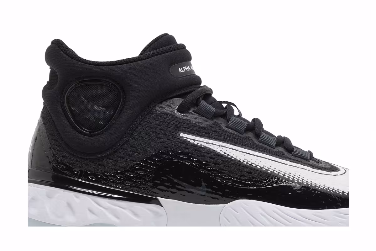 Nike Alpha Huarache Elite 4 Mid Black White, view 3